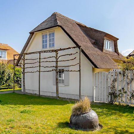 Detached Villa With Dishwasher, On A Holiday Park In Domburg, 1 Km From The Sea Buitenkant foto